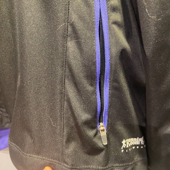 RUNNING ROOM WOMEN'S RUN JACKET - Picture 4 of 10